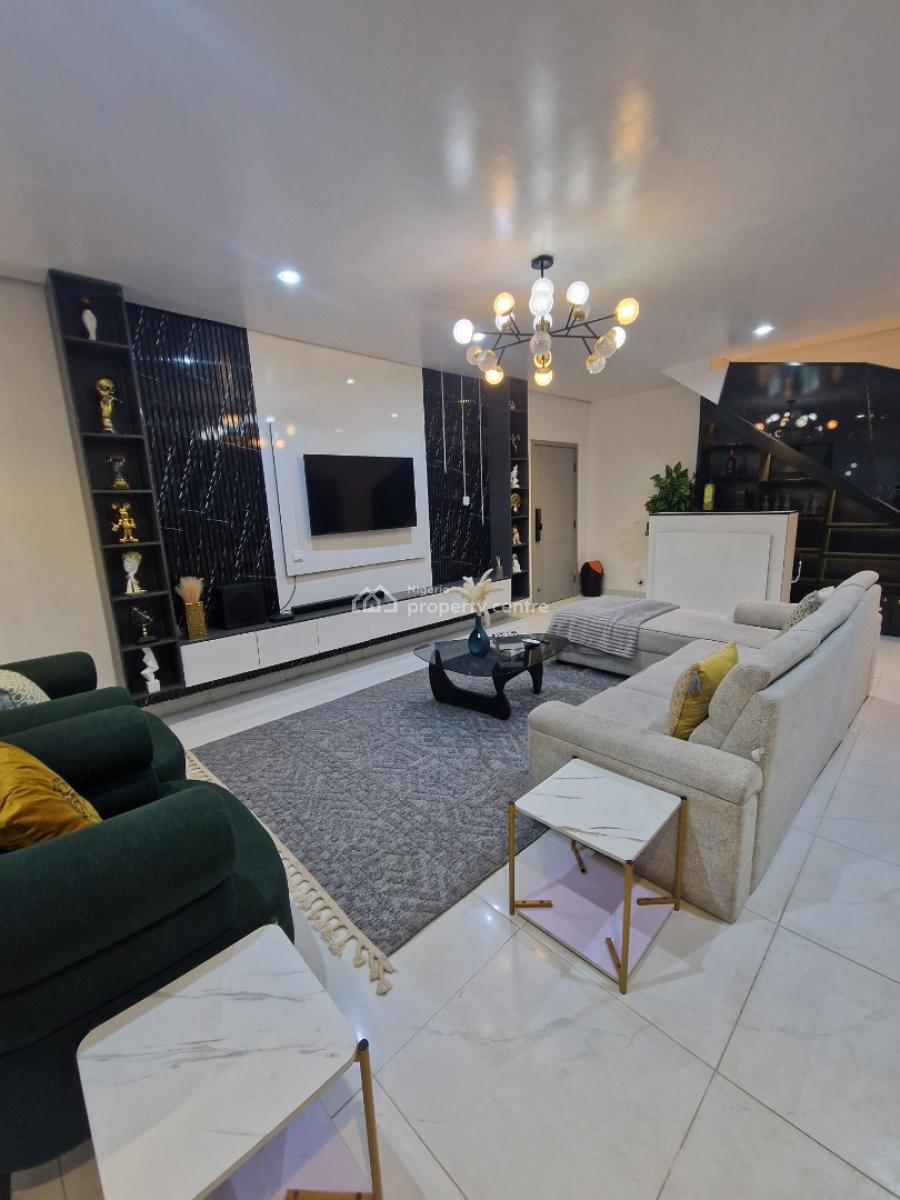 2 Bedroom Maisonette, Lekki Phase 1, Lekki, Lagos, Flat / Apartment for Rent