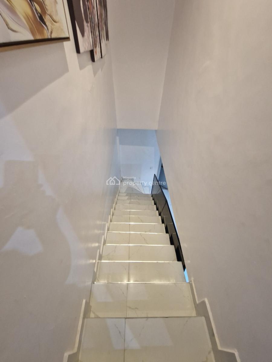 2 Bedroom Maisonette, Lekki Phase 1, Lekki, Lagos, Flat / Apartment for Rent