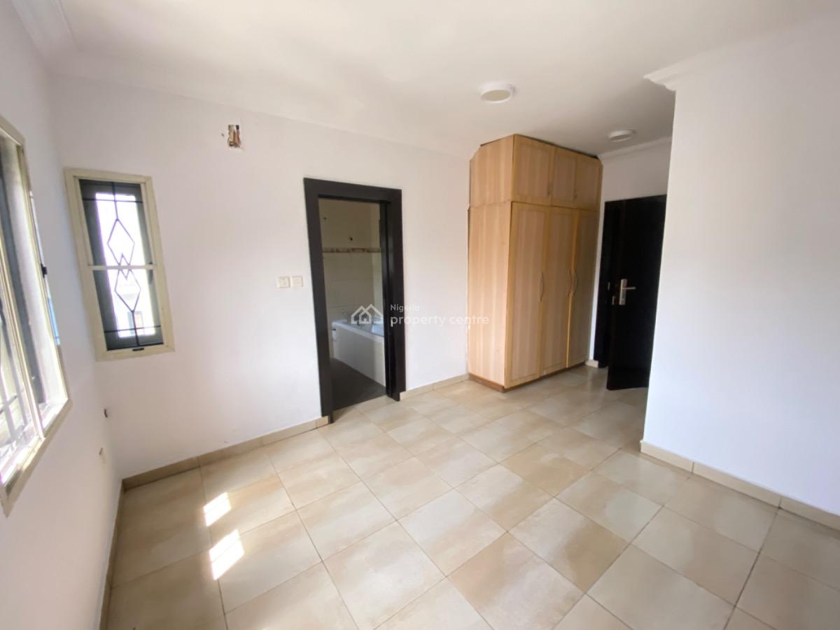 3-bedroom Apartment + Bq, Lekki Phase 1, Lekki, Lagos, Flat / Apartment for Rent