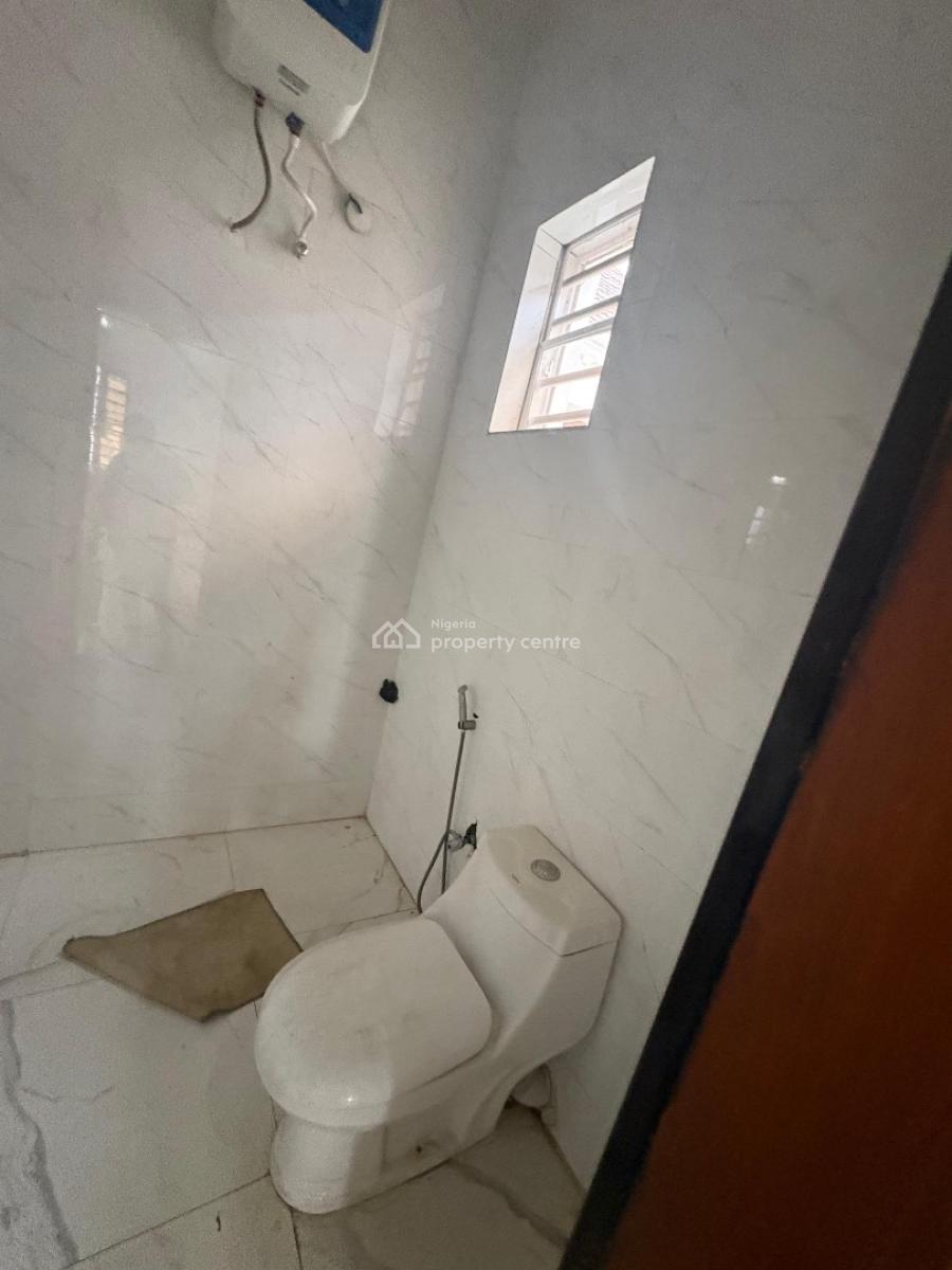 a Room in Shared Apartment, Ajah Badore, Ajah, Lagos, Flat / Apartment for Rent