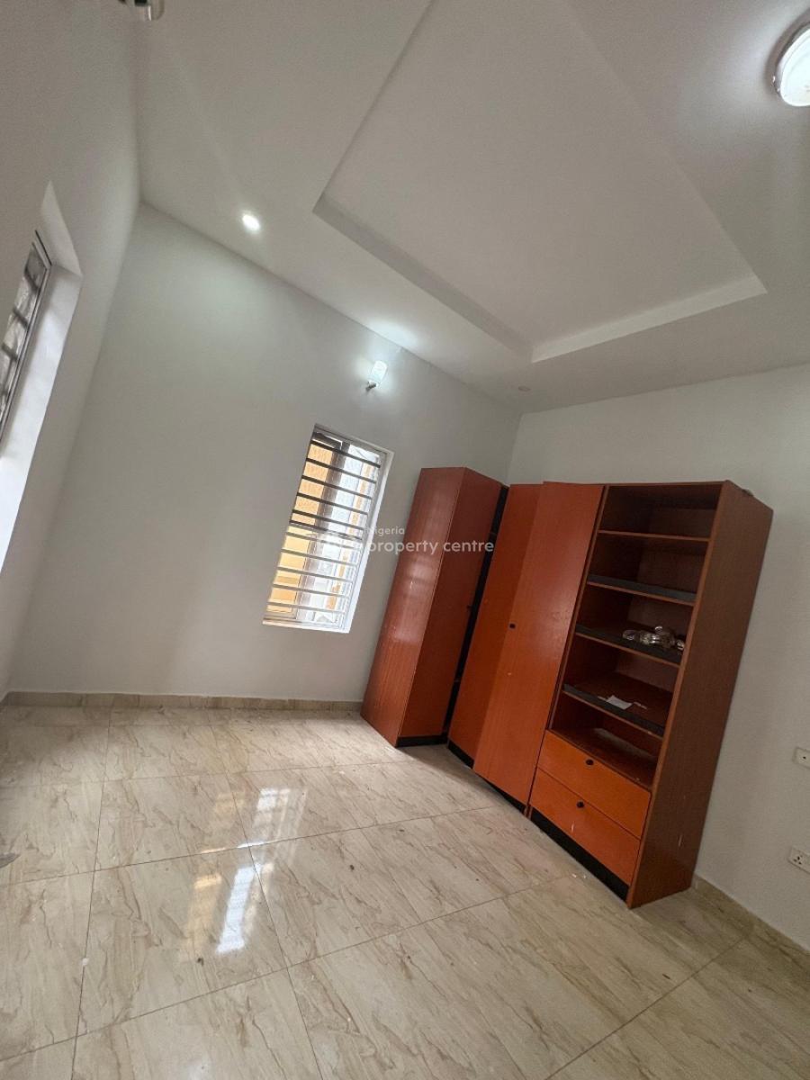 a Room in Shared Apartment, Ajah Badore, Ajah, Lagos, Flat / Apartment for Rent