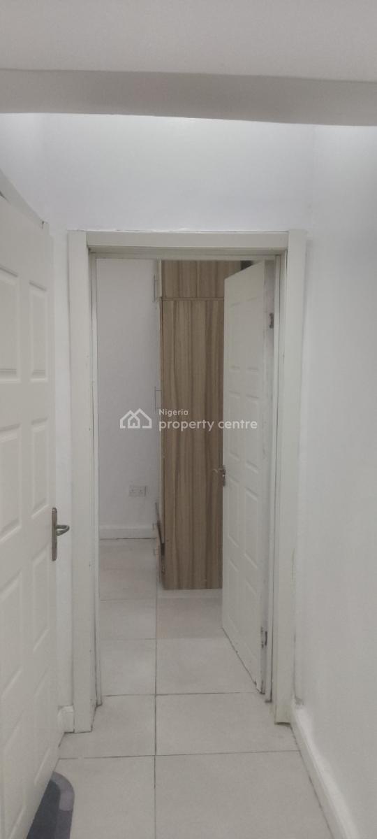 a Standard Mini Flat, Chevron Drive, Lekki Paradise 3 Estate, Lekki, Lagos, Mini Flat (room and Parlour) for Rent
