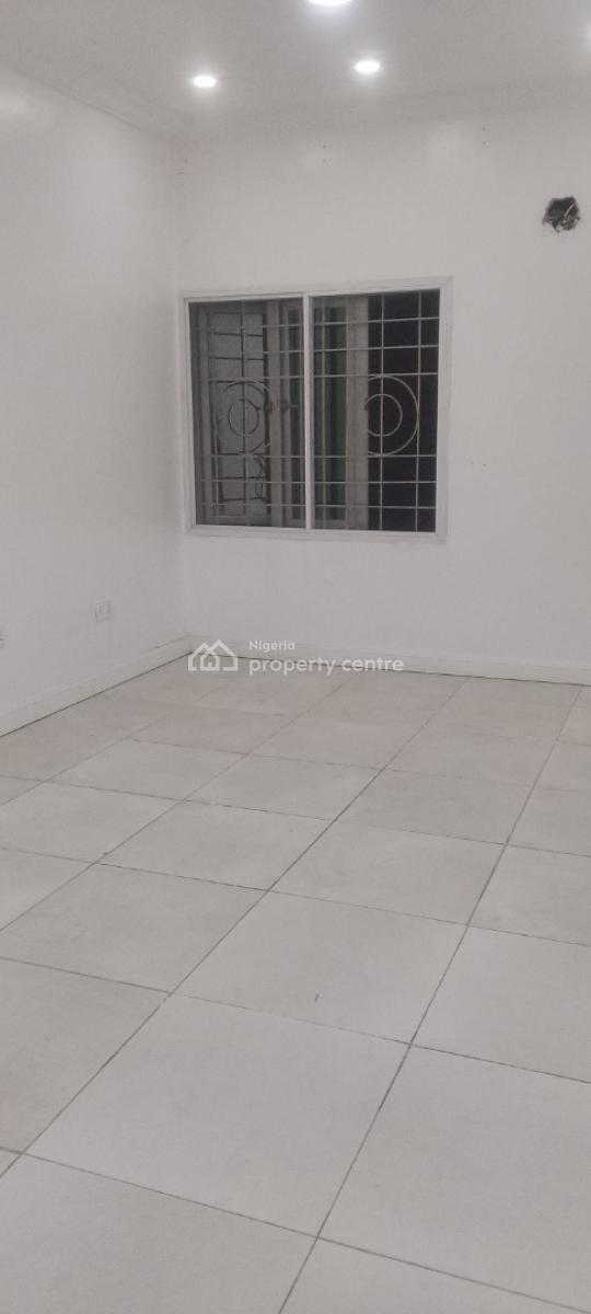 a Standard Mini Flat, Chevron Drive, Lekki Paradise 3 Estate, Lekki, Lagos, Mini Flat (room and Parlour) for Rent