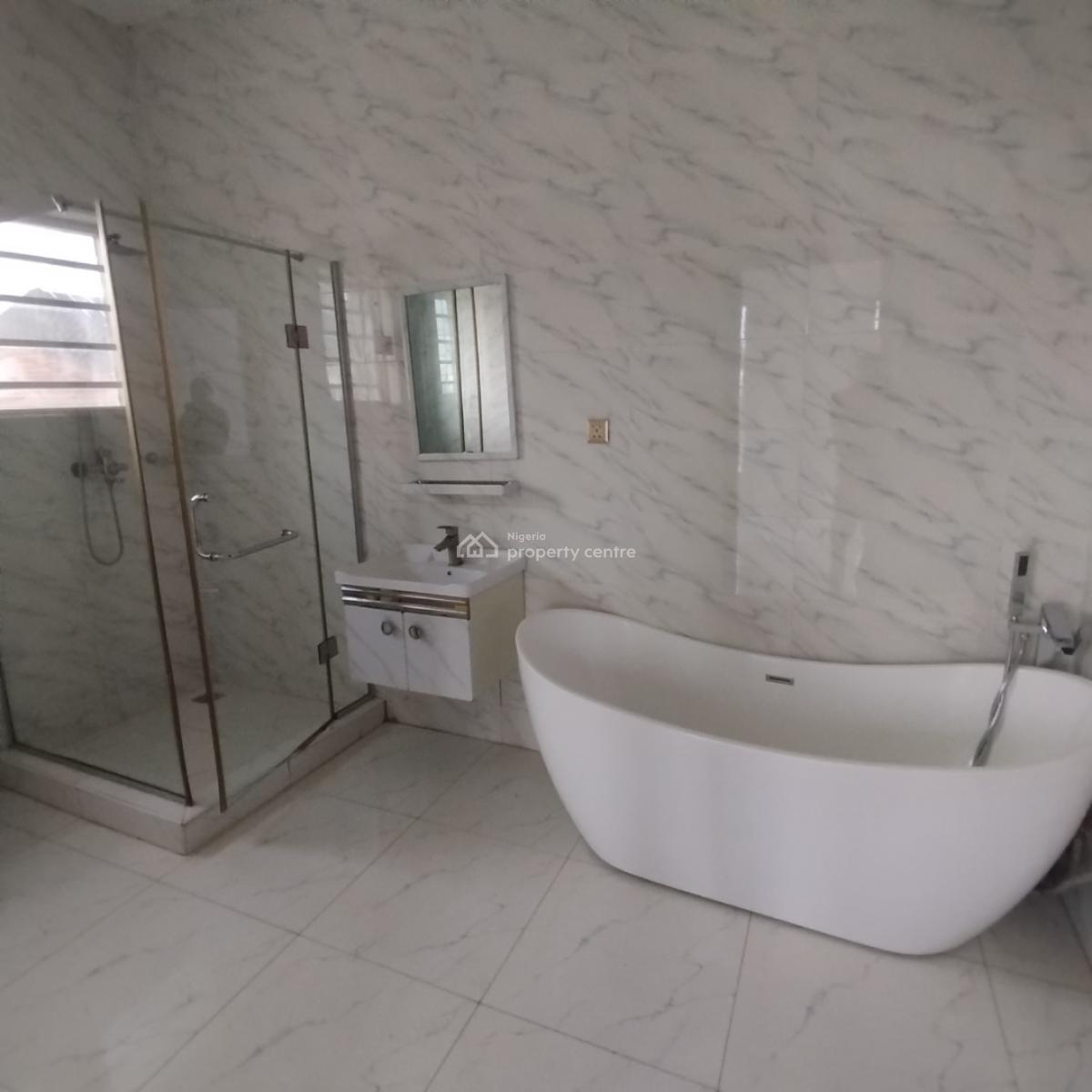 Fantastic 4 Bedroom Semi Detached Duplex with Bq, Oral Estate, Lekki Expressway, Lekki, Lagos, Semi-detached Duplex for Rent