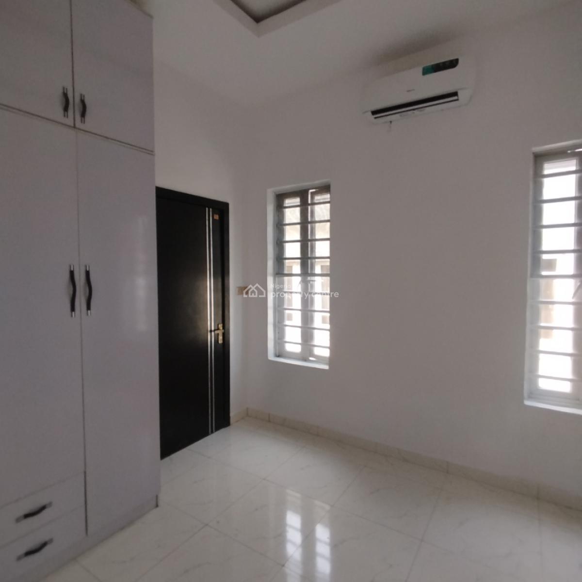 Fantastic 4 Bedroom Semi Detached Duplex with Bq, Oral Estate, Lekki Expressway, Lekki, Lagos, Semi-detached Duplex for Rent