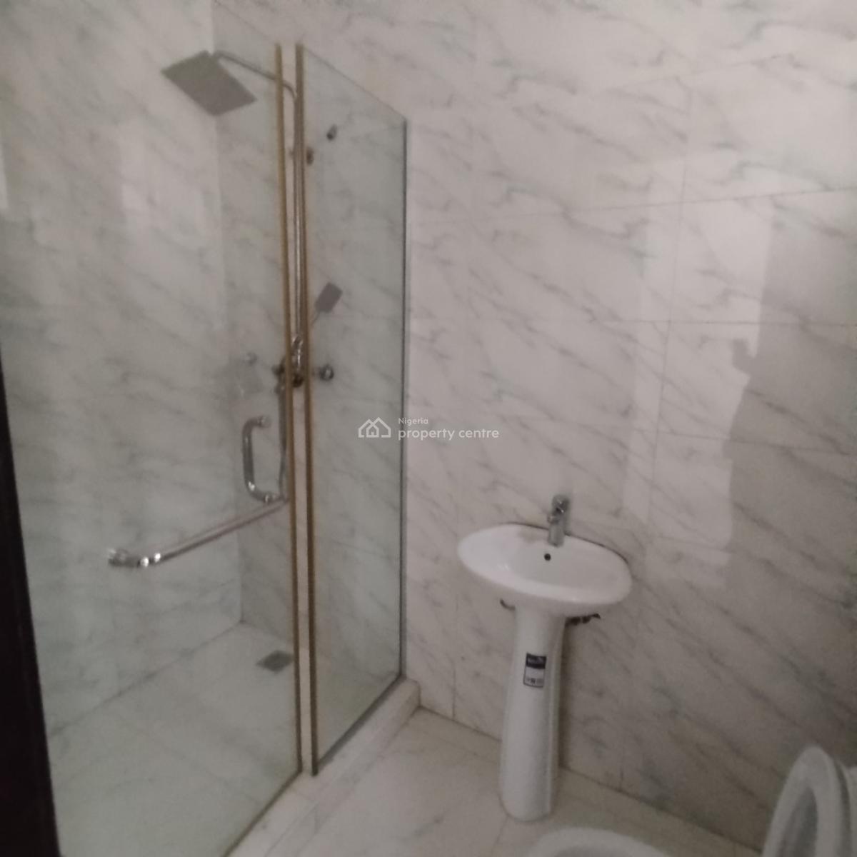Fantastic 4 Bedroom Semi Detached Duplex with Bq, Oral Estate, Lekki Expressway, Lekki, Lagos, Semi-detached Duplex for Rent