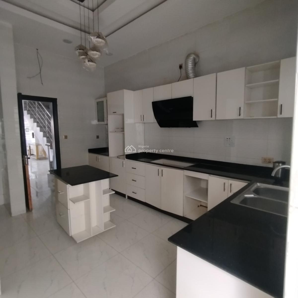 Fantastic 4 Bedroom Semi Detached Duplex with Bq, Oral Estate, Lekki Expressway, Lekki, Lagos, Semi-detached Duplex for Rent
