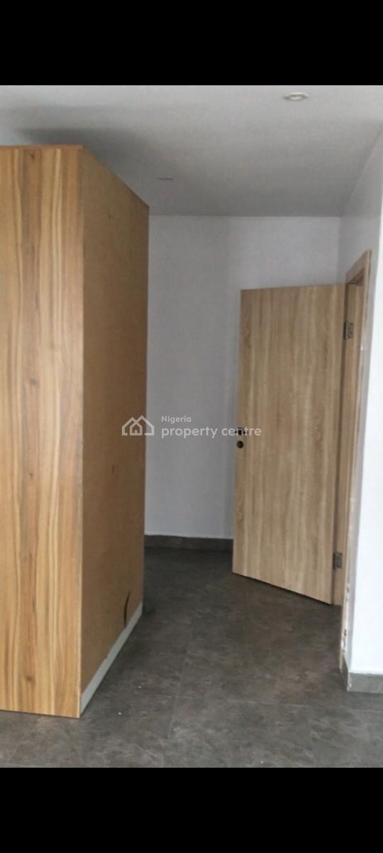2 Bedroom Serviced Apartment in a Secure Environment, New Road, Ilasan, Lekki, Lagos, Flat / Apartment for Rent