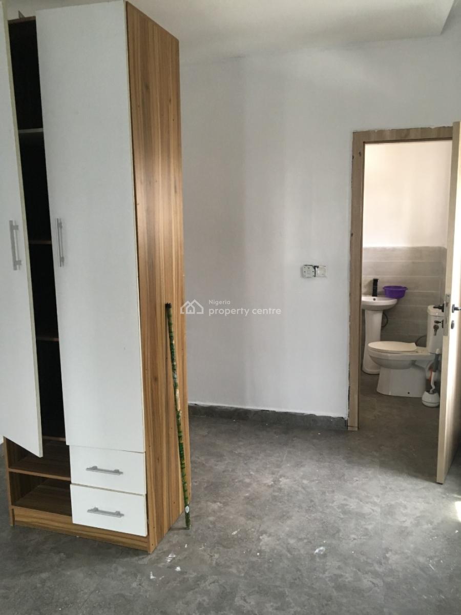 2 Bedroom Serviced Apartment in a Secure Environment, New Road, Ilasan, Lekki, Lagos, Flat / Apartment for Rent