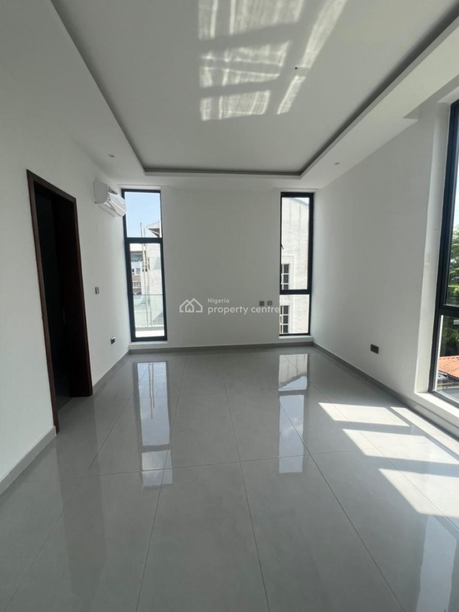 Luxury Well-finished 5 Bedroom Terrace with 2-room Bq, Banana Island, Ikoyi, Lagos, Terraced Duplex for Sale