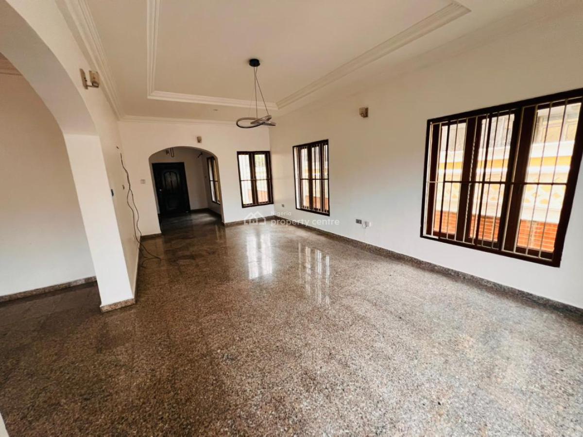 a Well Maintained 4 Bedroom Semi with a Bq, Lekki Right By Pinnacle Fuel Station in a Call Access to Estate, Lekki Phase 1, Lekki, Lagos, Semi-detached Duplex for Rent