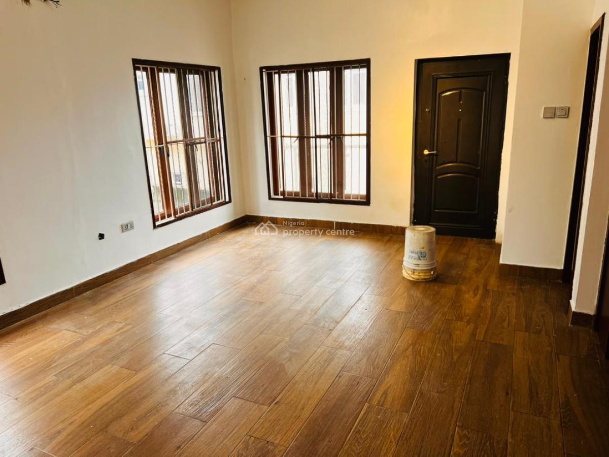 a Well Maintained 4 Bedroom Semi with a Bq, Lekki Right By Pinnacle Fuel Station in a Call Access to Estate, Lekki Phase 1, Lekki, Lagos, Semi-detached Duplex for Rent