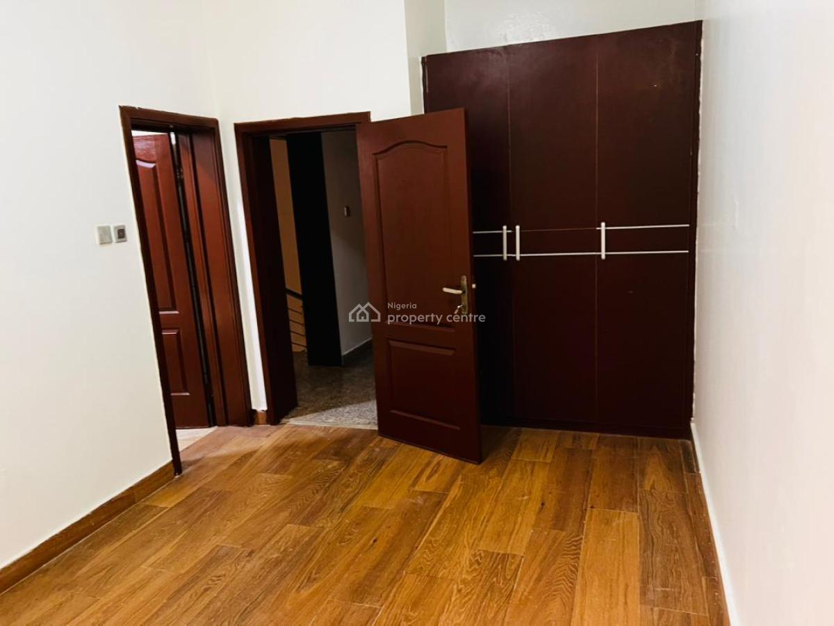 a Well Maintained 4 Bedroom Semi with a Bq, Lekki Right By Pinnacle Fuel Station in a Call Access to Estate, Lekki Phase 1, Lekki, Lagos, Semi-detached Duplex for Rent