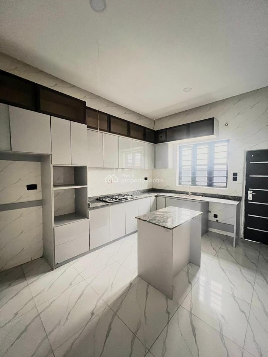 Contemporary 4-bedroom Semi-detached House with Bq, Vgc, Lekki, Lagos, Semi-detached Duplex for Sale