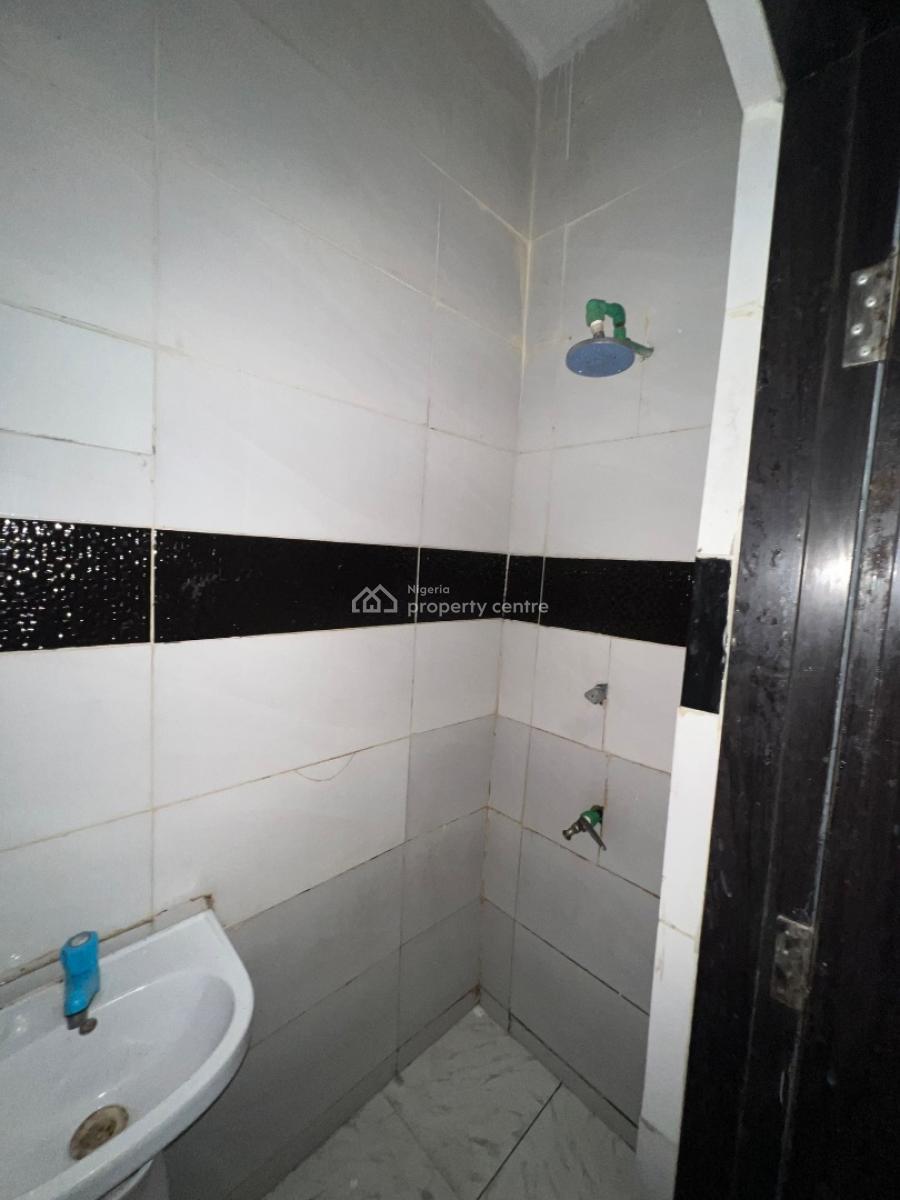 Boys Quarter, House 9b Harris Court 3, Van-daniel Estate Orchid Road, Lekki, Lagos, Self Contain (single Rooms) for Rent