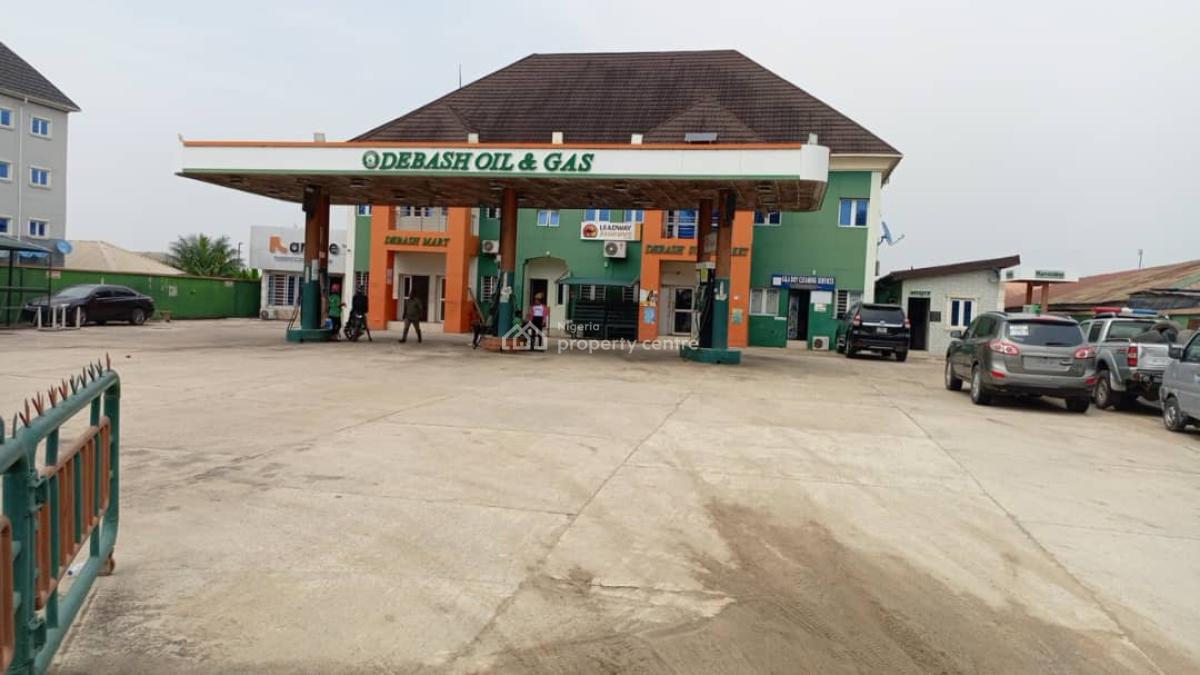 Functionimg Petrol Station on 2plots at Awoyaya Ibeju Lekki, Ibeju Lekki, Ibeju Lekki, Lagos, Filling Station for Sale