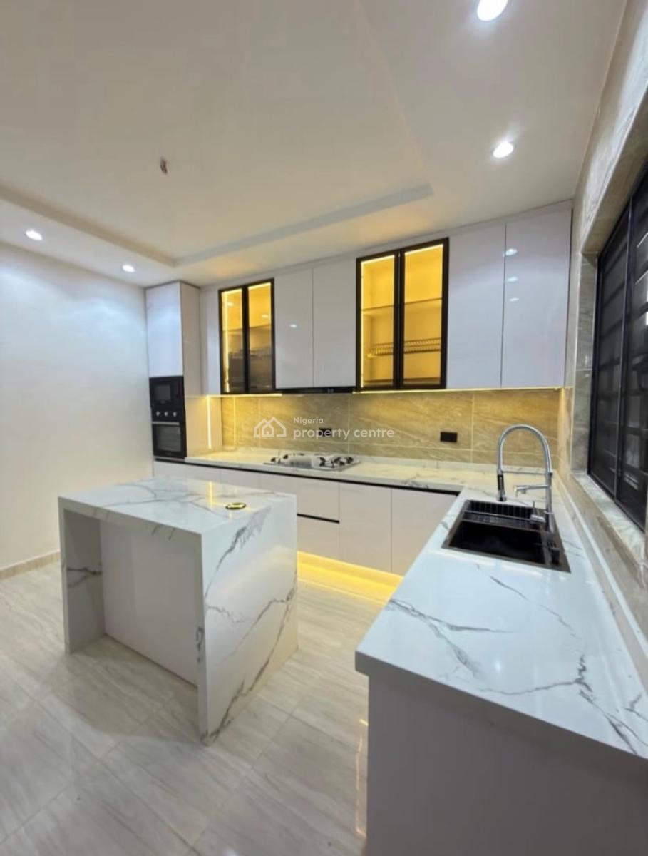 3 Bedrooms, Lekki Phase 1, Lekki, Lagos, Terraced Duplex for Sale