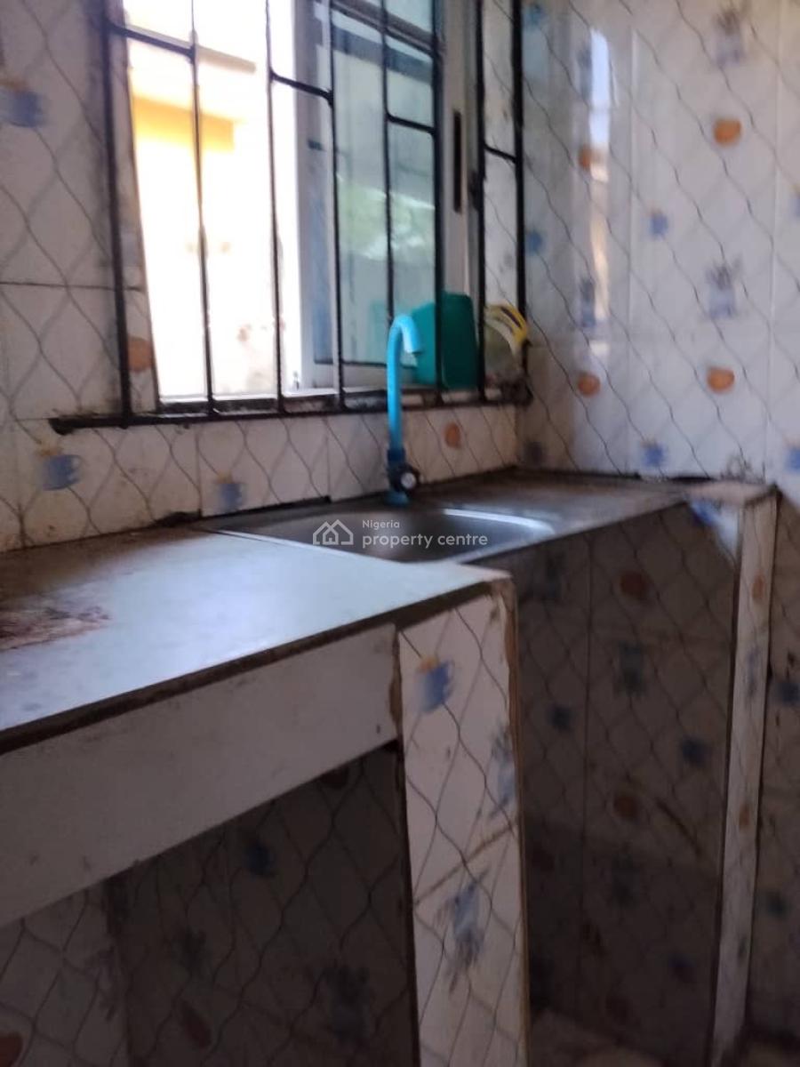 a Spacious Room and Parlor Pop, Lucky Fiber Road, Energy Busstop, Ikorodu, Lagos, Flat / Apartment for Rent