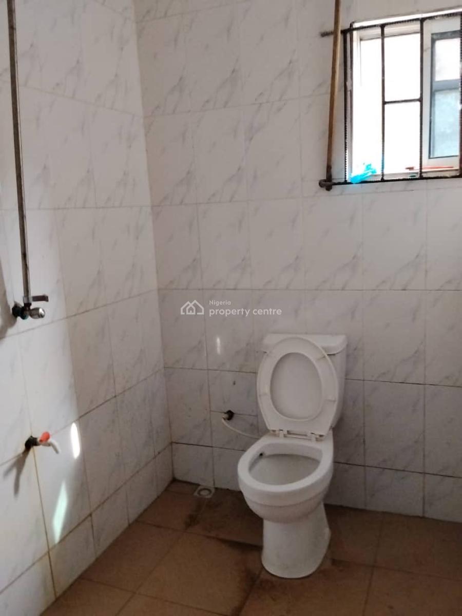 a Spacious Room and Parlor Pop, Lucky Fiber Road, Energy Busstop, Ikorodu, Lagos, Flat / Apartment for Rent