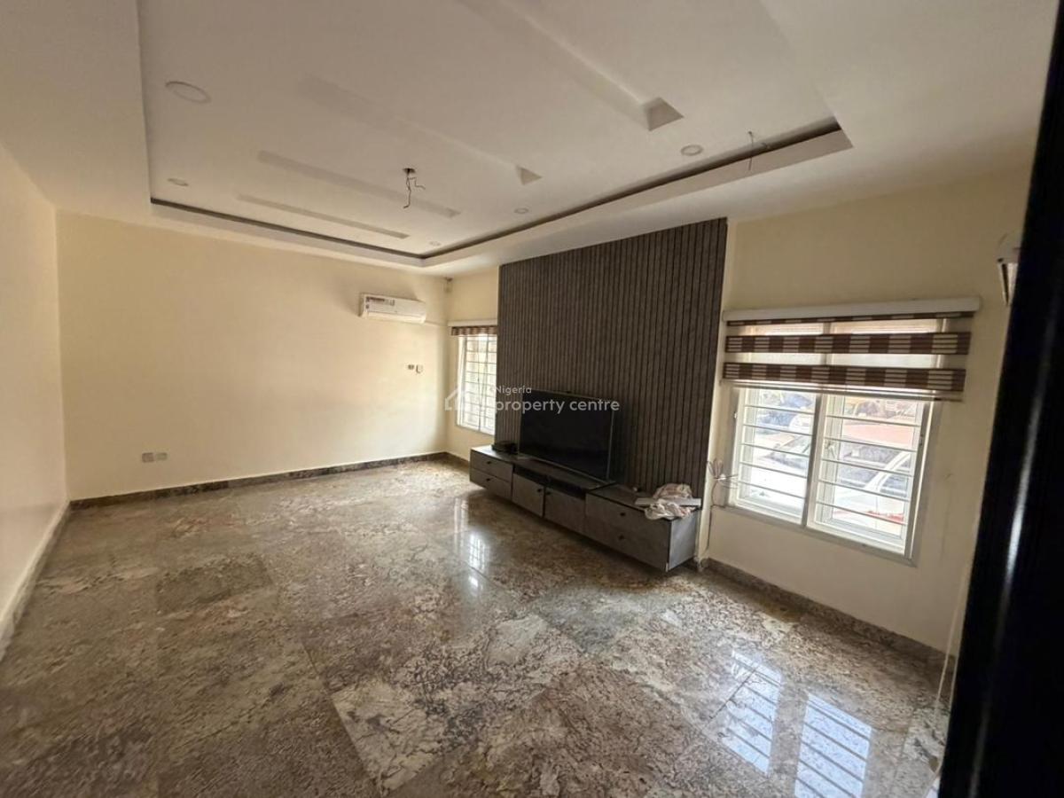 Standard 3bedroom Terrace, Jabi Abuja Tarred Road, Jabi, Abuja, Terraced Duplex for Rent