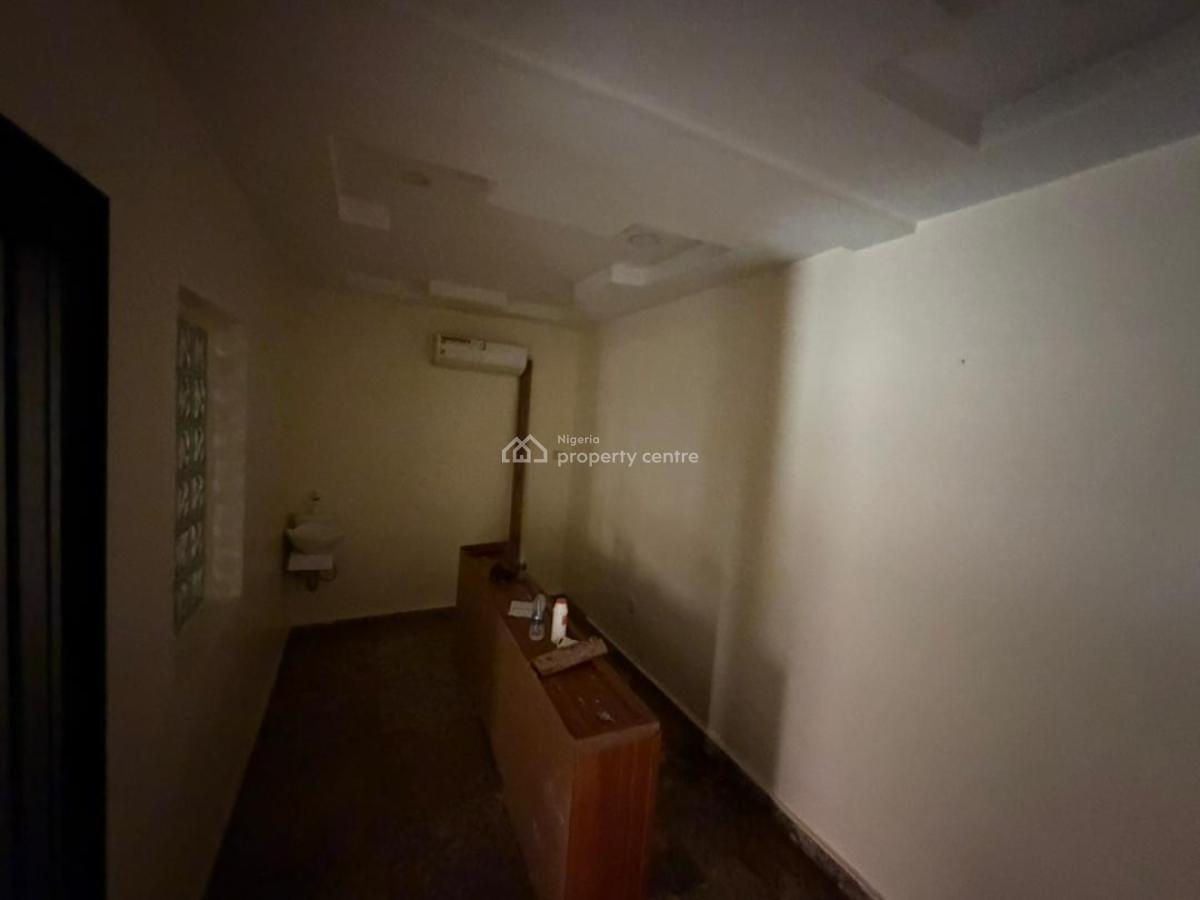 Standard 3bedroom Terrace, Jabi Abuja Tarred Road, Jabi, Abuja, Terraced Duplex for Rent