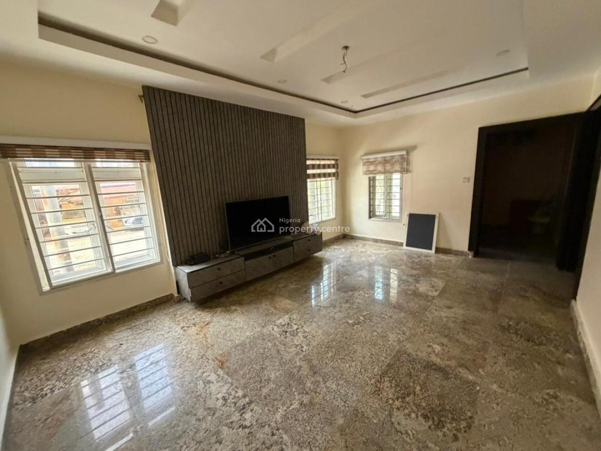 Standard 3bedroom Terrace, Jabi Abuja Tarred Road, Jabi, Abuja, Terraced Duplex for Rent