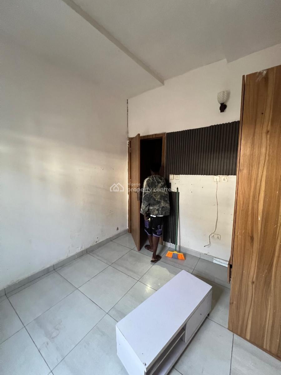 Room in a Duplex, De-king’s Court, Royal Pine Estate, Orchid Road, Lekki, Lagos, Self Contain (single Rooms) for Rent