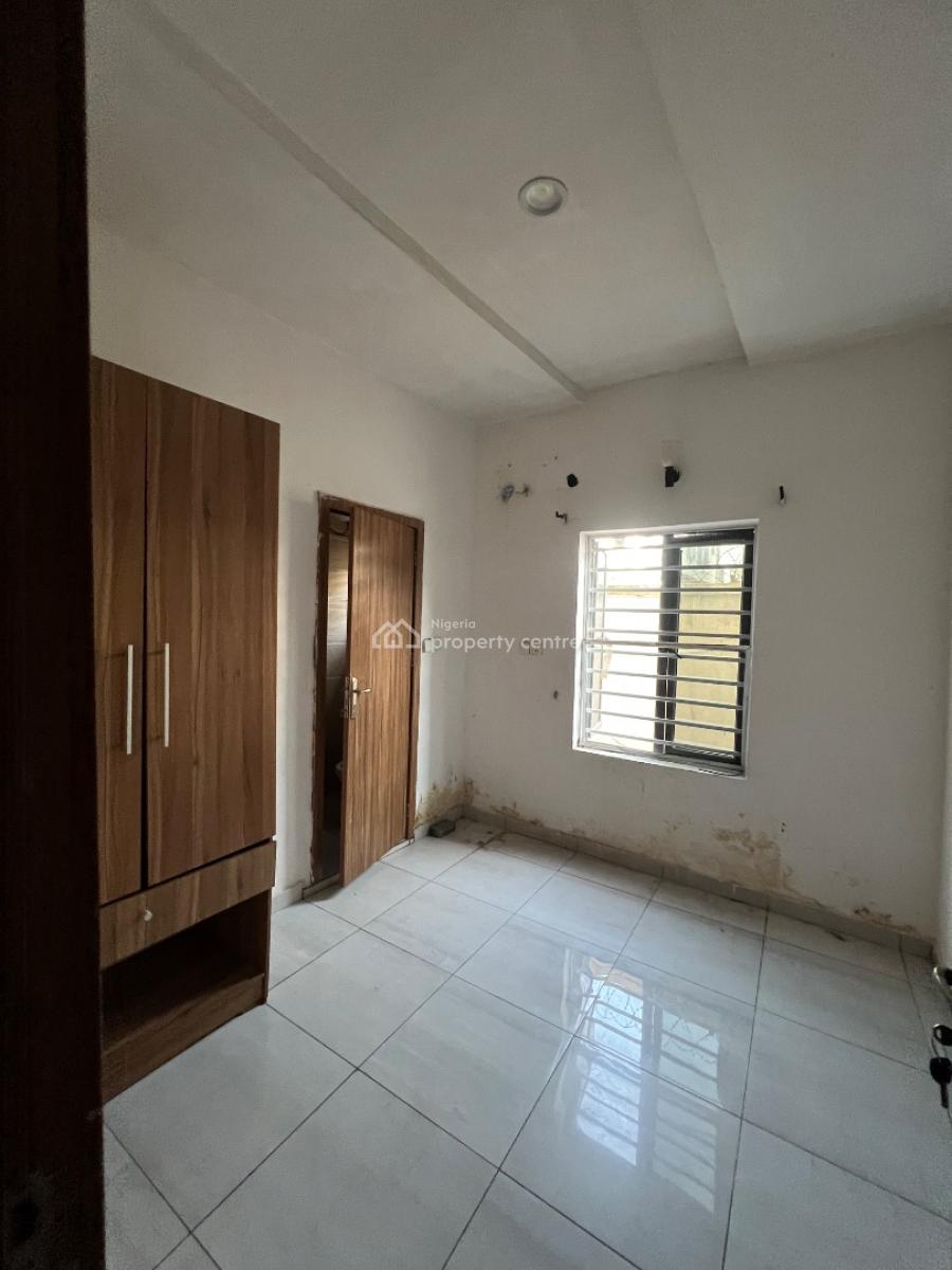 Room in a Duplex, De-king’s Court, Royal Pine Estate, Orchid Road, Lekki, Lagos, Self Contain (single Rooms) for Rent