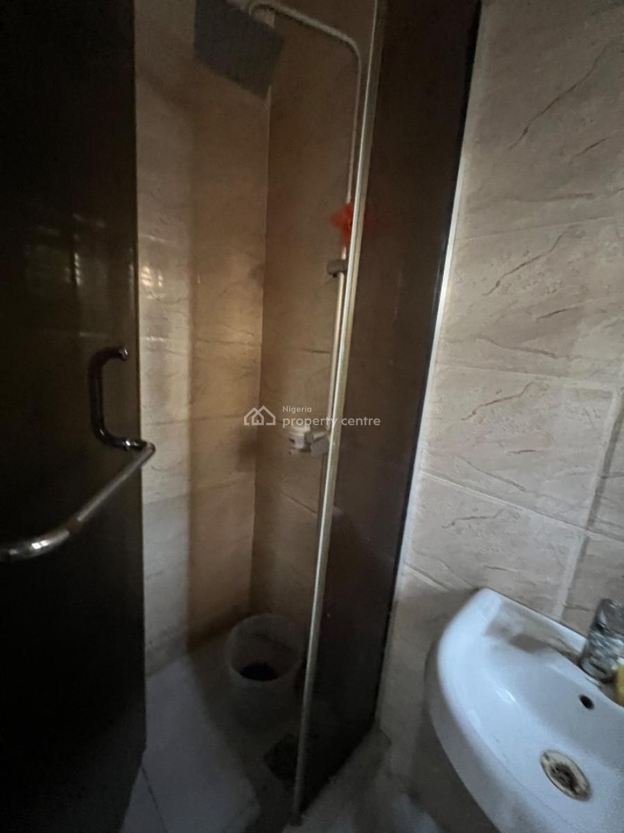 Room in a Duplex, De-king’s Court, Royal Pine Estate, Orchid Road, Lekki, Lagos, Self Contain (single Rooms) for Rent