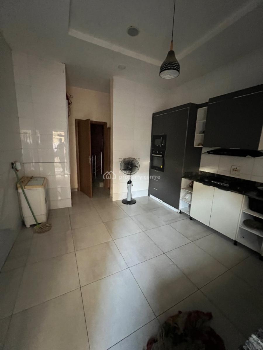 Room in a Duplex, De-king’s Court, Royal Pine Estate, Orchid Road, Lekki, Lagos, Self Contain (single Rooms) for Rent