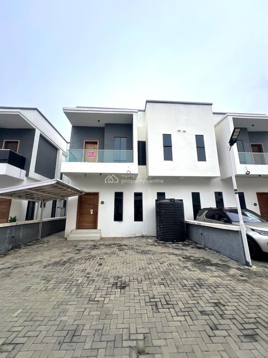 Contemporary 4-bedroom Semi-detached House with Bq, Vgc, Lekki, Lagos, Semi-detached Duplex for Sale