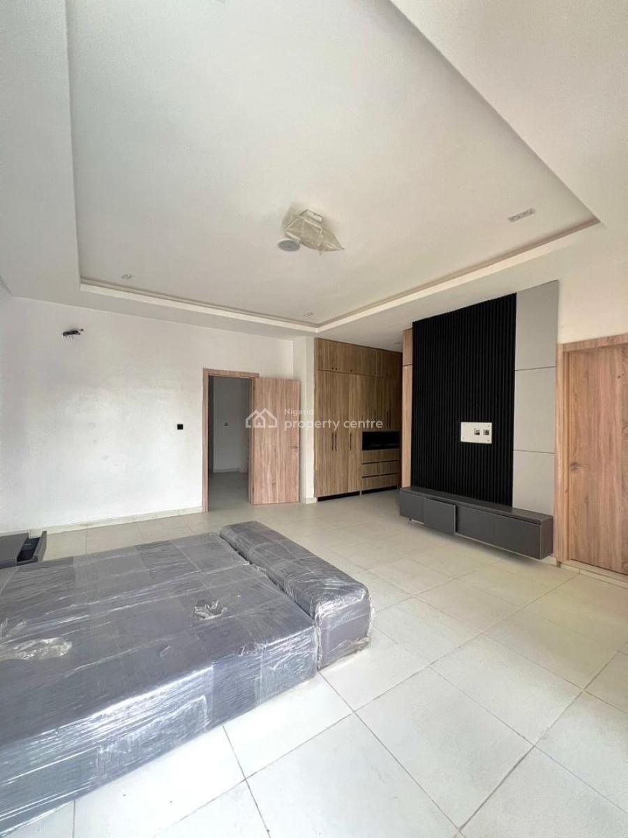 Contemporary 4-bedroom Semi-detached House with Bq, Vgc, Lekki, Lagos, Semi-detached Duplex for Sale