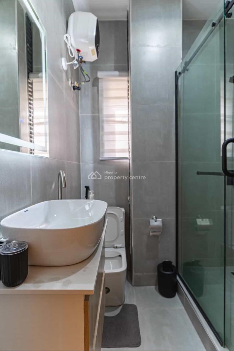 2 Bedroom Apartment in Ikate, 18 Ayinke George Street, Palm Springs Road, Ikate Lekki, Ikate, Lekki, Lagos, Flat / Apartment for Rent
