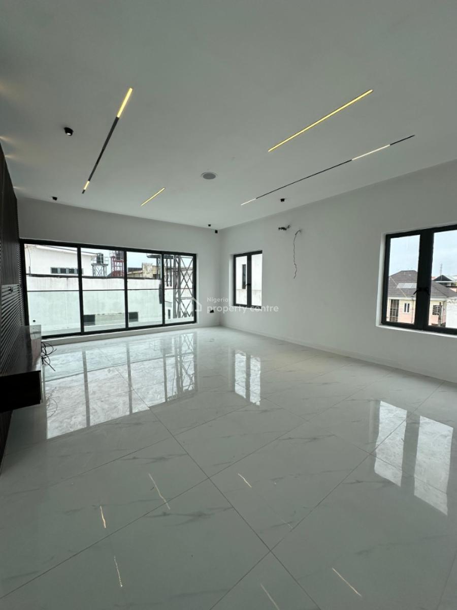Well Built 5 Bedroom Duplex, Lakepark View, Lekki, Lagos, Detached Duplex for Sale
