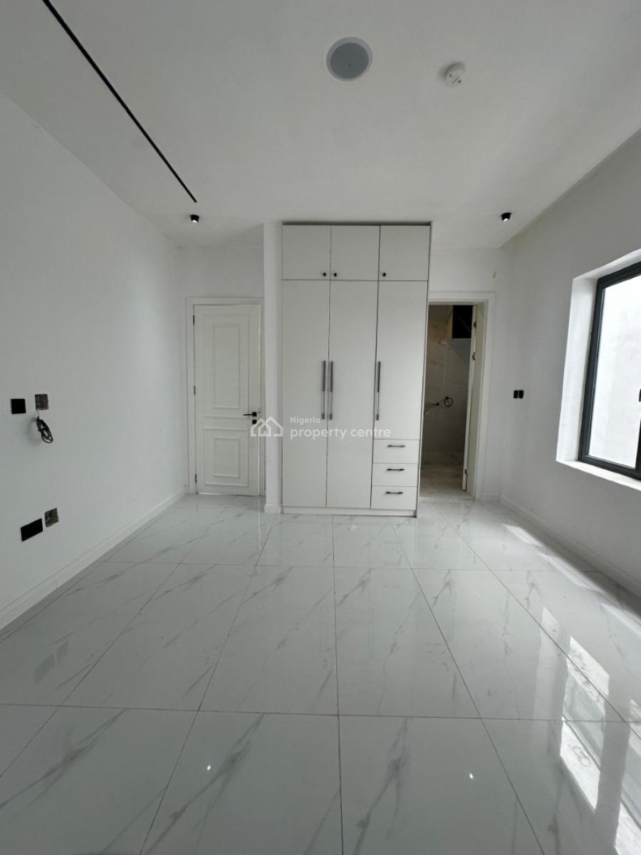Well Built 5 Bedroom Duplex, Lakepark View, Lekki, Lagos, Detached Duplex for Sale