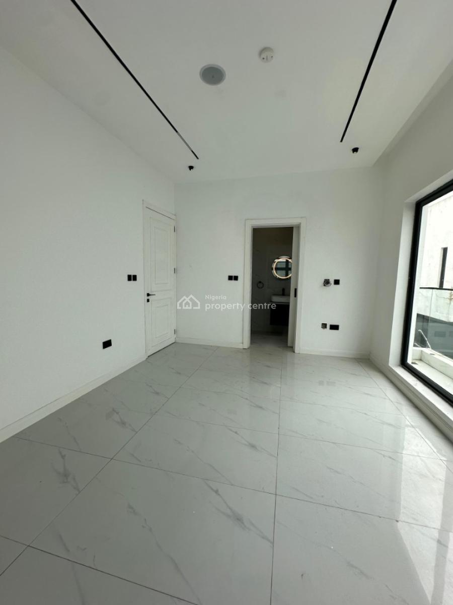 Well Built 5 Bedroom Duplex, Lakepark View, Lekki, Lagos, Detached Duplex for Sale