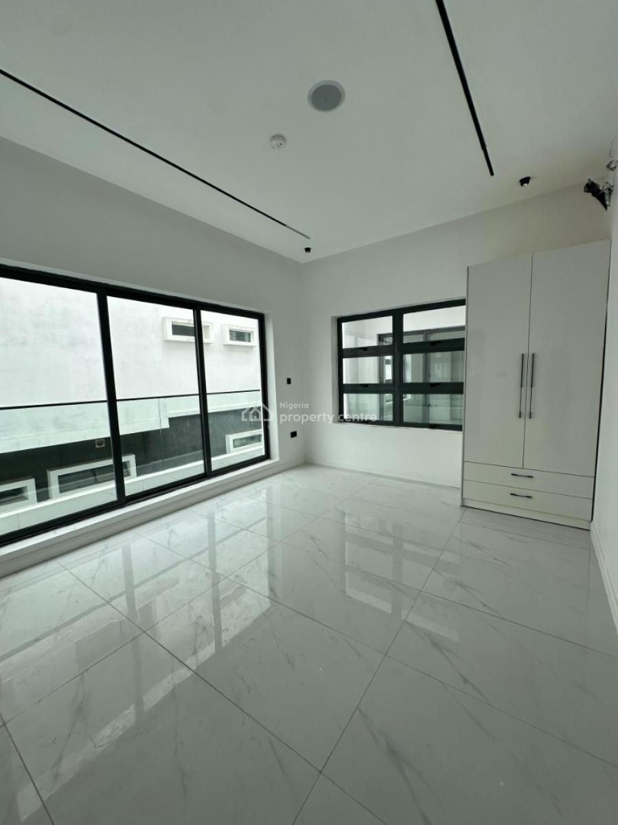 Well Built 5 Bedroom Duplex, Lakepark View, Lekki, Lagos, Detached Duplex for Sale