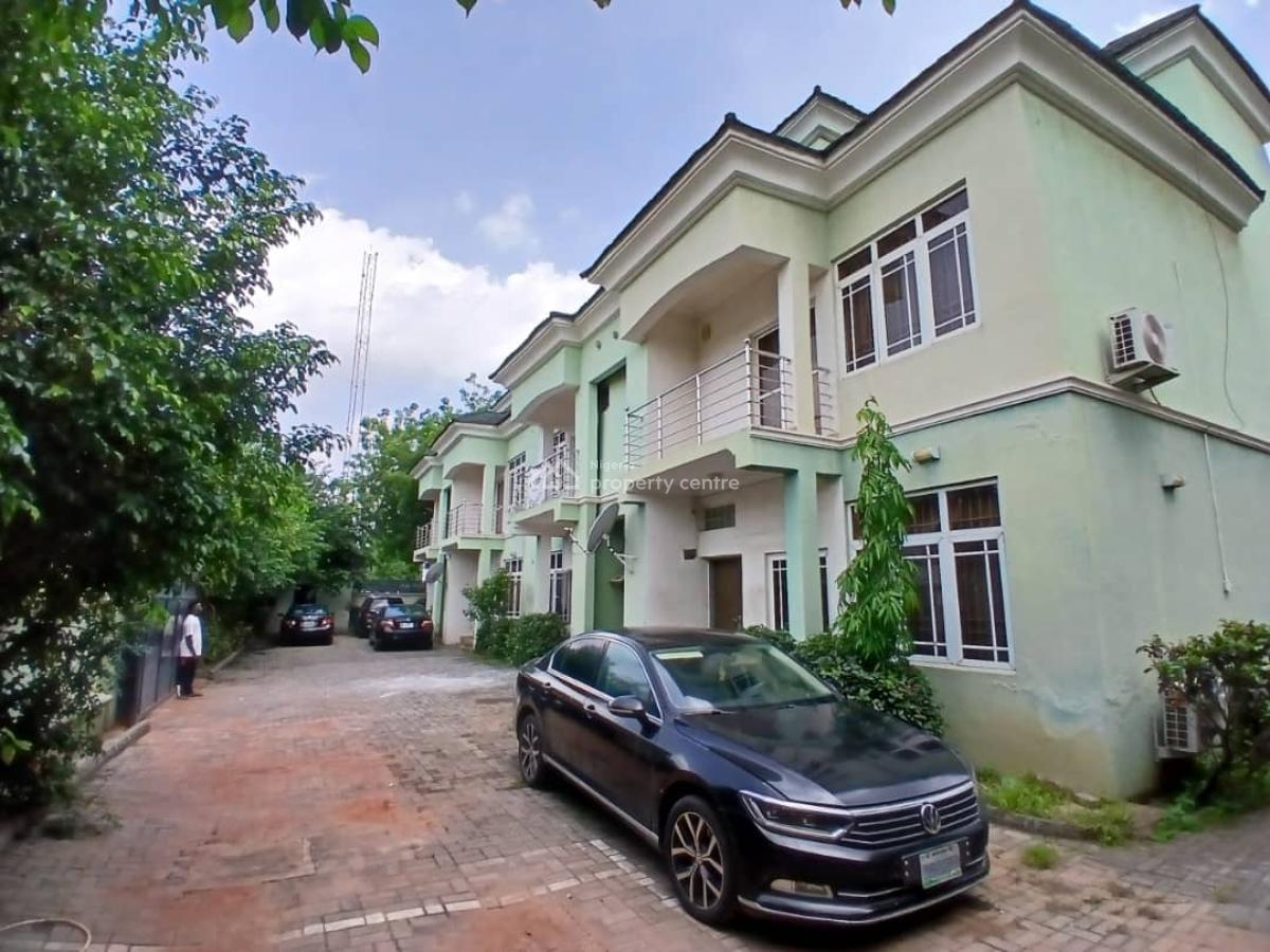Nice 3 Bedroom Terrace Duplex with Bq in a Prime Location, Maitama District, Abuja, Terraced Duplex for Rent