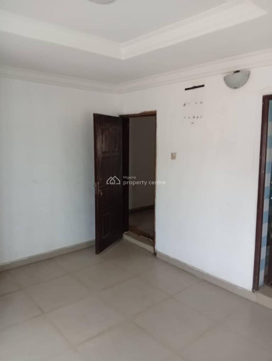 Luxury 3 Bedroom Apartment, Gra Phase 1, Magodo, Lagos, Flat / Apartment for Rent