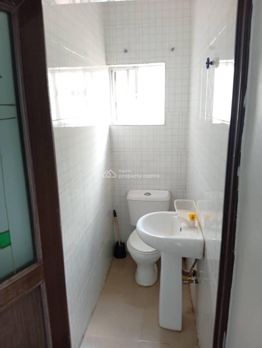 Luxury 3 Bedroom Apartment, Gra Phase 1, Magodo, Lagos, Flat / Apartment for Rent