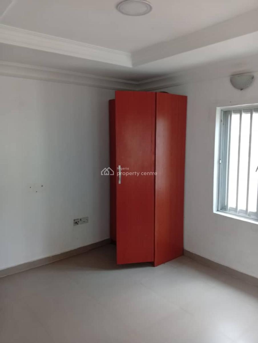 Luxury 3 Bedroom Apartment, Gra Phase 1, Magodo, Lagos, Flat / Apartment for Rent