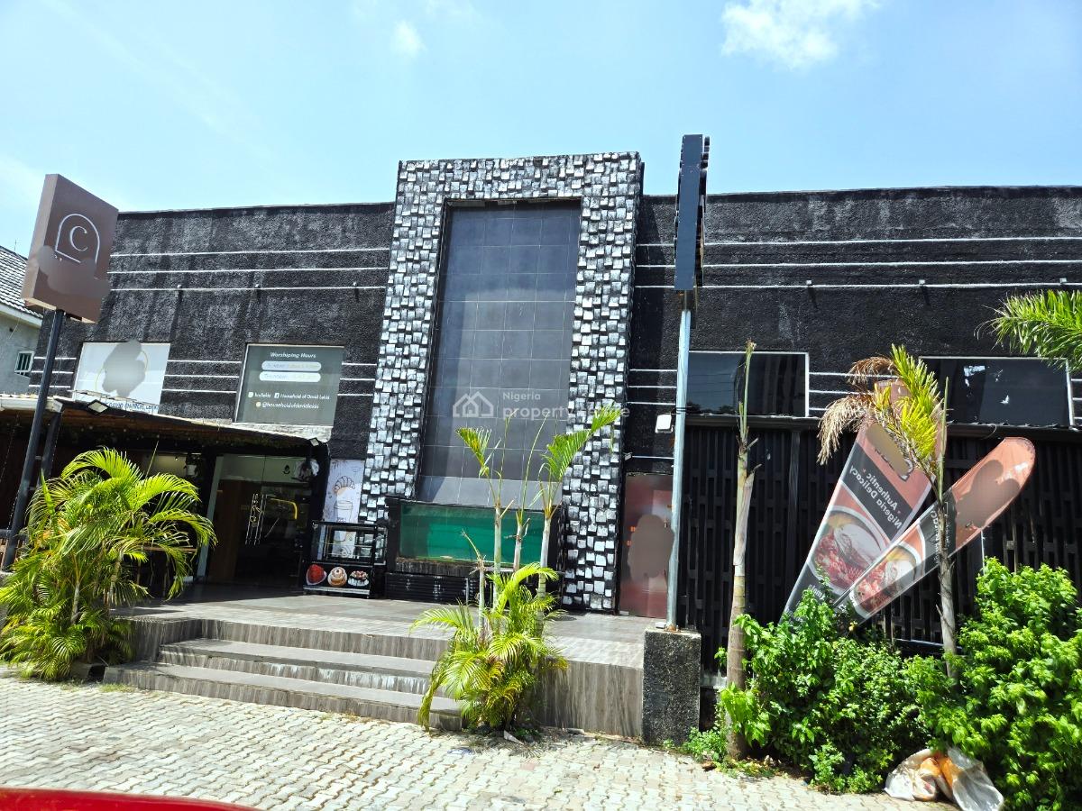 Massive Commercial Space on 1000sqm, Lekki Phase 1, Lekki, Lagos, Shop for Rent