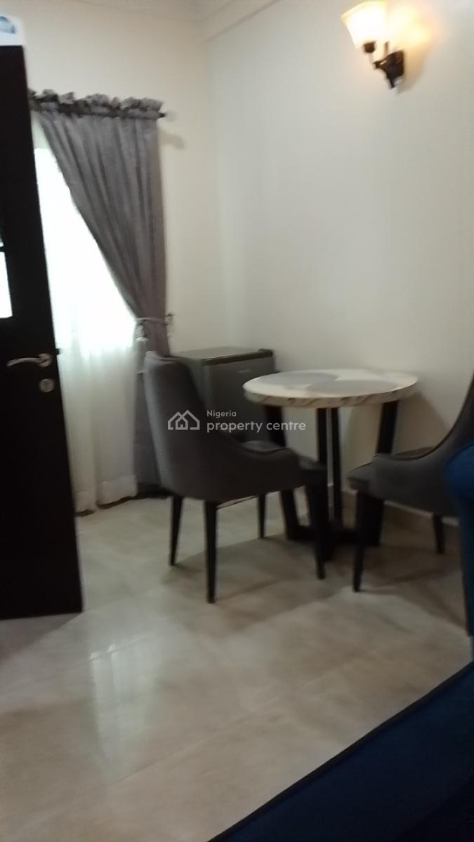 Well Maintained 3 Bedroom Apartment, Silverland Estate, Sangotedo, Ajah, Lagos, Flat / Apartment for Rent