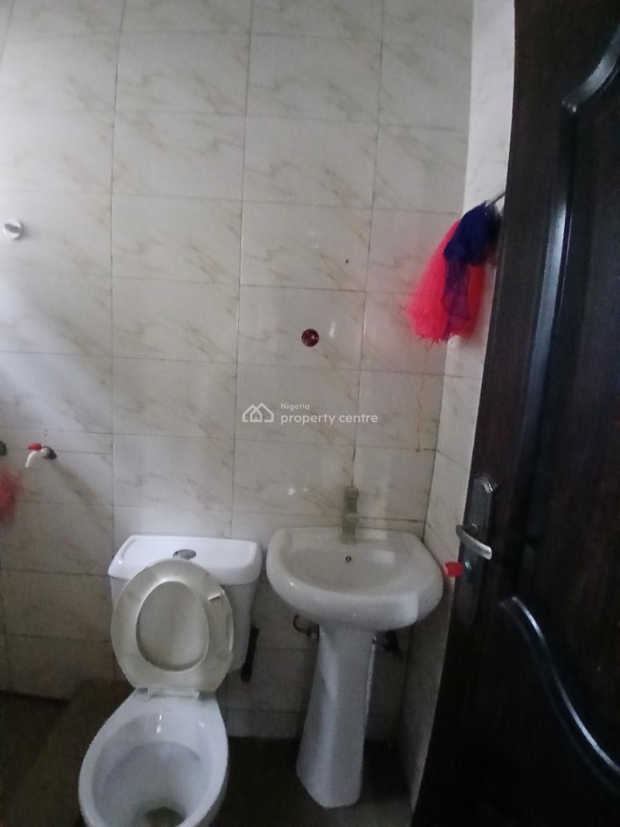 Well Maintained 2bedroom Flat Downstairs, Okera Nla, Ado Road Ajah, Ajah, Lagos, Flat / Apartment for Rent