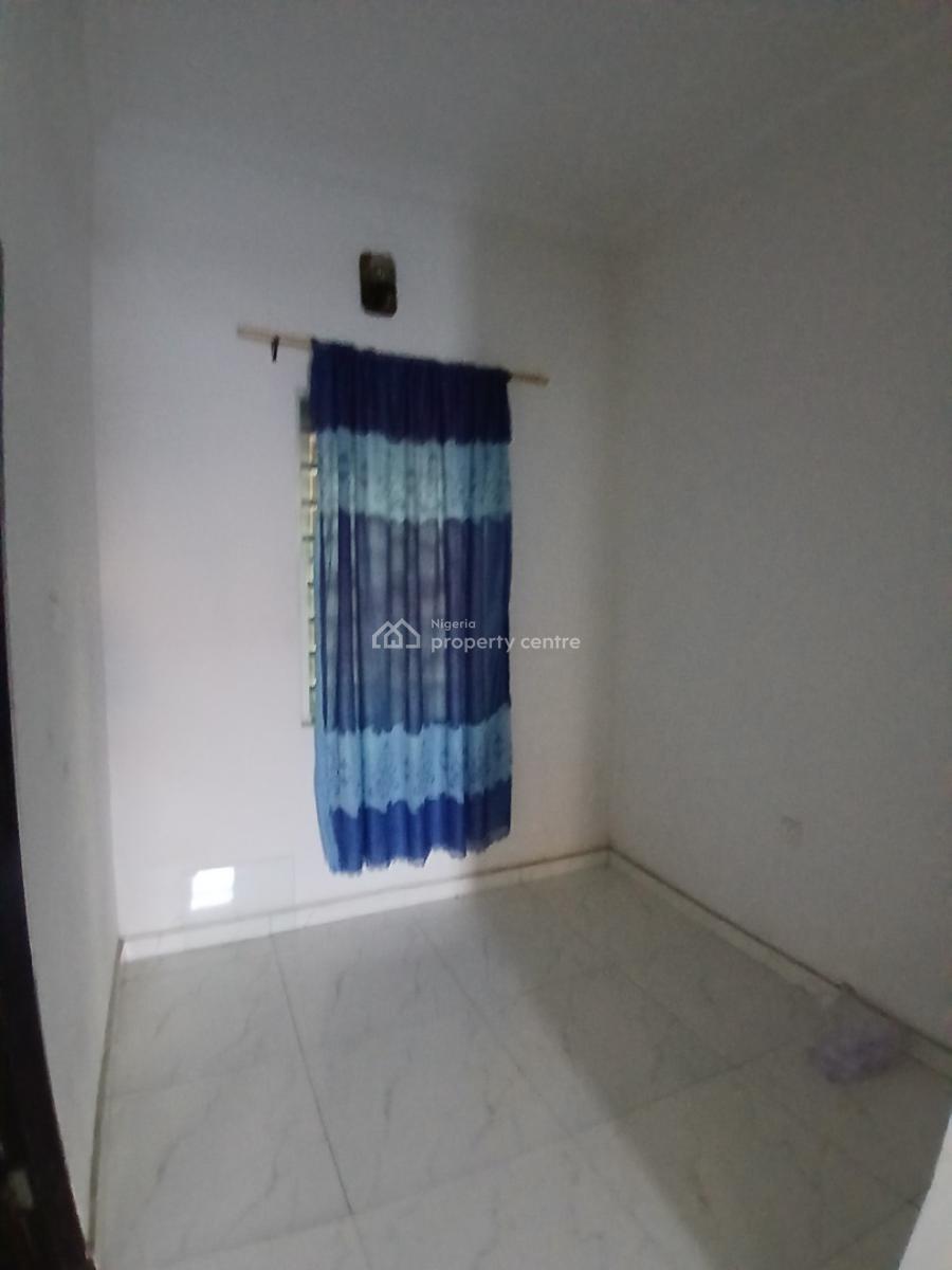Well Maintained 2bedroom Flat Downstairs, Okera Nla, Ado Road Ajah, Ajah, Lagos, Flat / Apartment for Rent