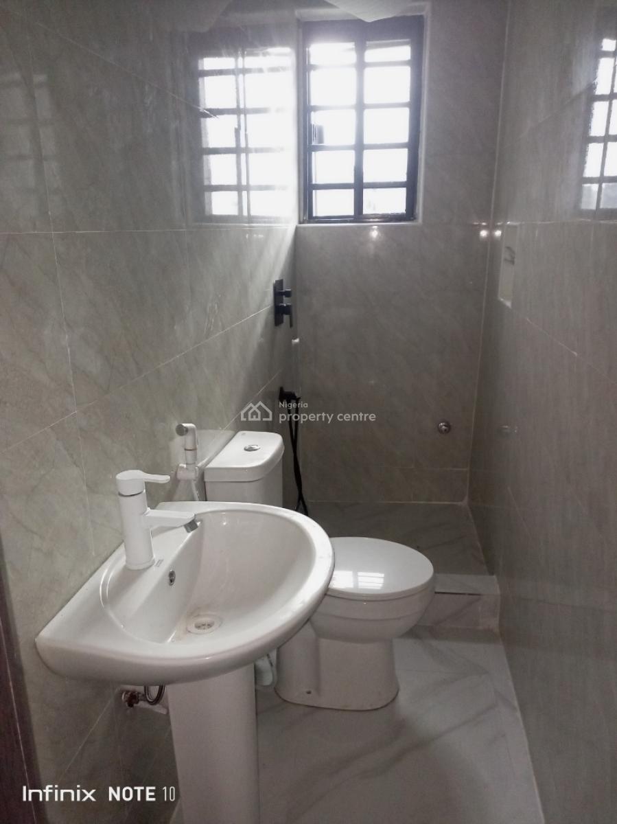 Luxury 2 Bedroom Flat Upstairs, Off New Road, Igbo Efon, Lekki, Lagos, Flat / Apartment for Rent