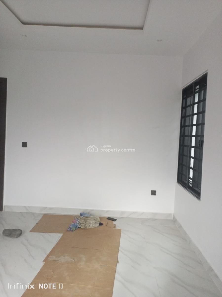 Luxury 2 Bedroom Flat Upstairs, Off New Road, Igbo Efon, Lekki, Lagos, Flat / Apartment for Rent