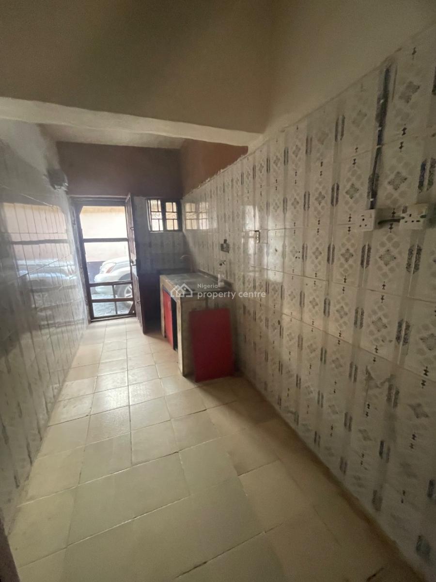 Affordable Miniflat 22:24hrs Light Accessible Personal Prepaid, Thomas, Ajah, Lagos, House for Rent