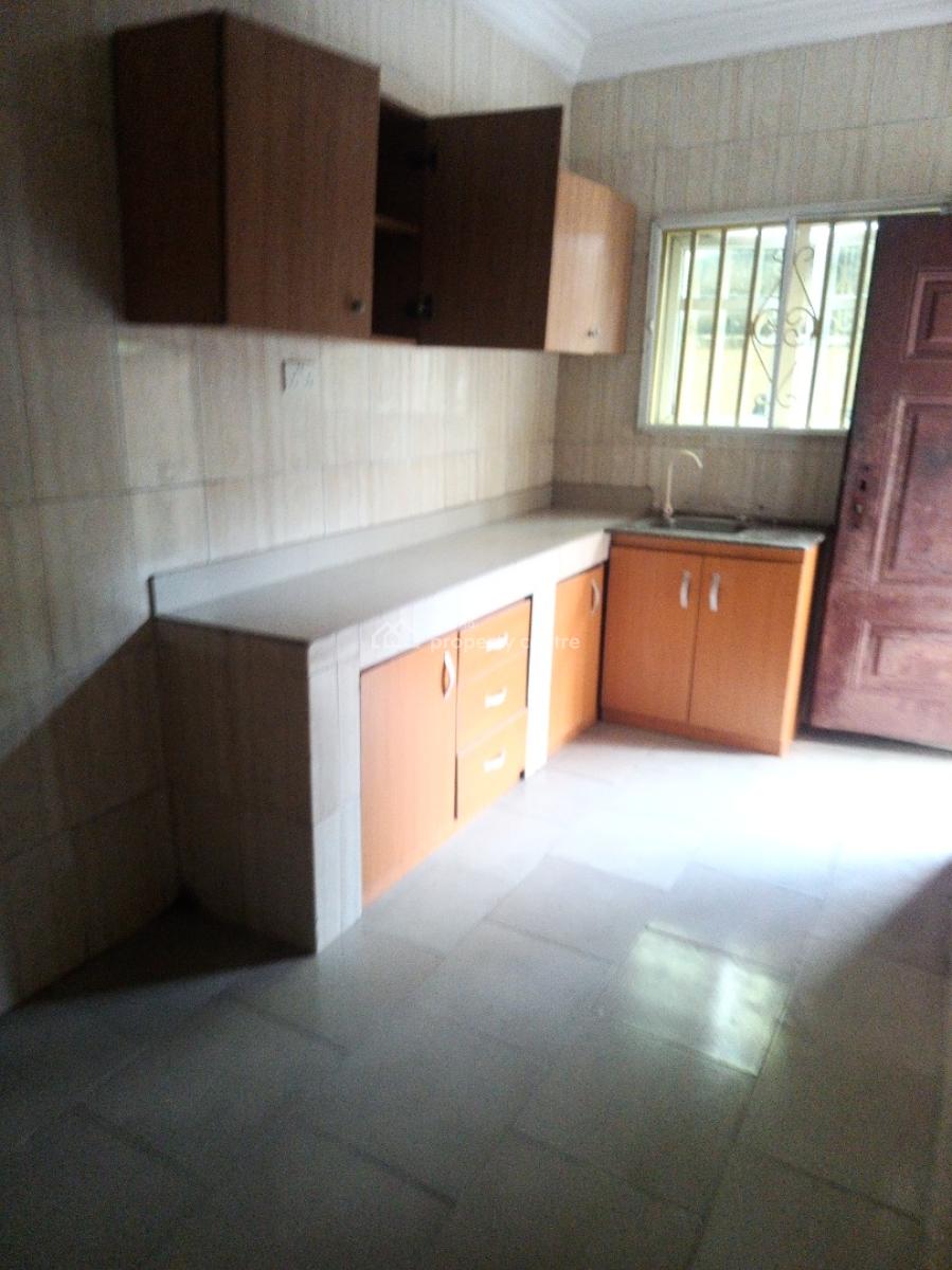 Decent Newly Built 2 Bedroom Apartment Upstairs, Mobil Road Ilaje, Ilaje, Ajah, Lagos, Flat / Apartment for Rent