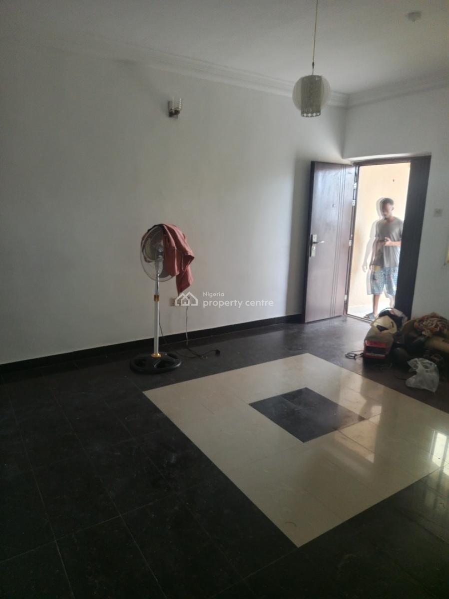 Decent Newly Built 2 Bedroom Apartment Upstairs, Mobil Road Ilaje, Ilaje, Ajah, Lagos, Flat / Apartment for Rent